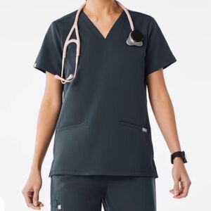 NWOT Figs Casma scrub top Dark Harbor